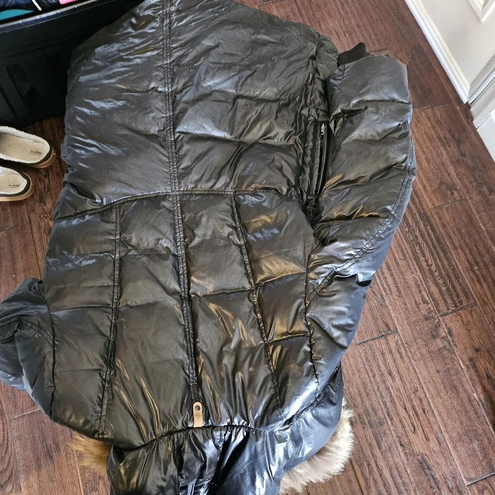 Mackage Black Puffer Jacket with Faux Fur Trim - Picture 4 of 4